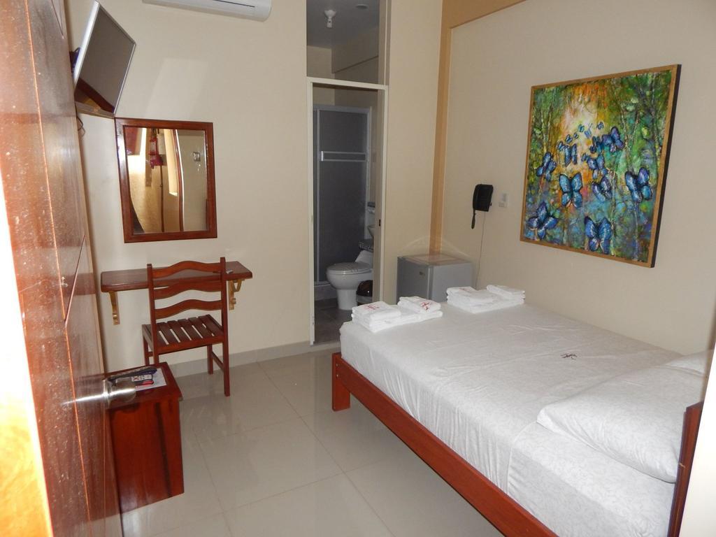 Hotel Suyox Tarapoto Habitación foto